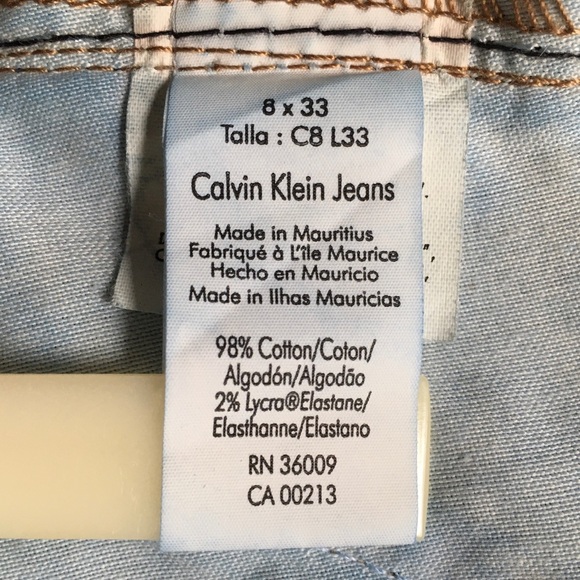 Calvin Klein Jeans Cut-offs Dark Wash Womens 29/8 - Picture 14 of 16